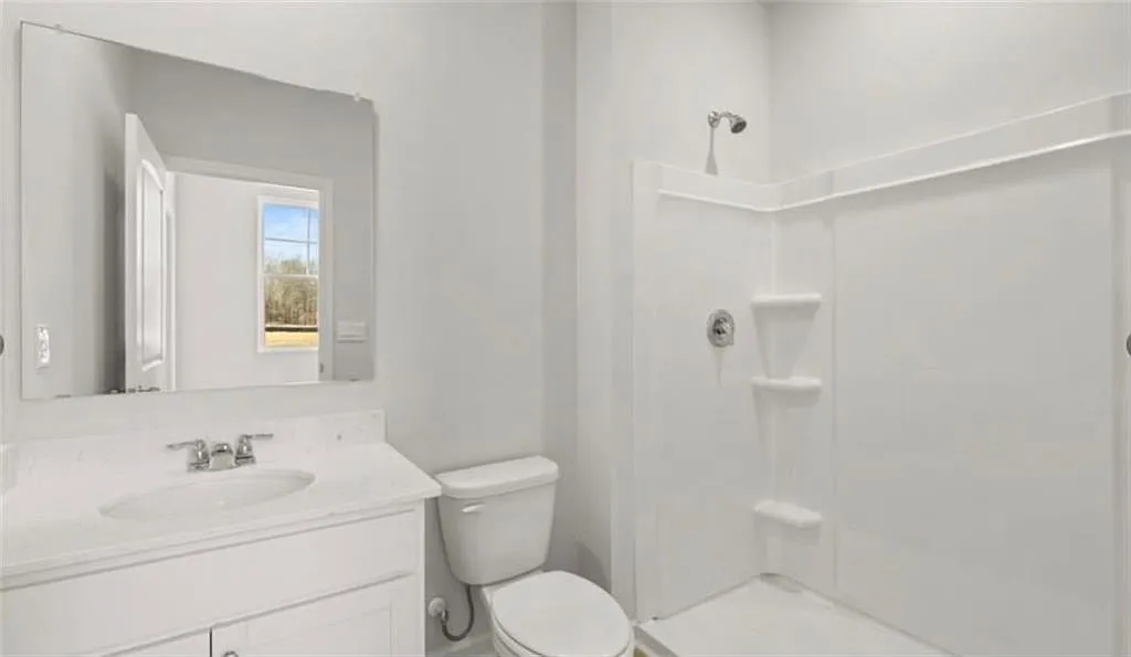 5 bed, 3.0 bath, 2758 sqft, $2,500 — Photo 3