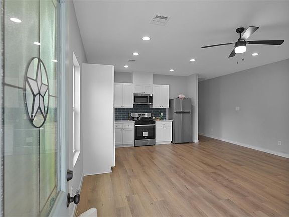 5th image of 336 De Haven Street