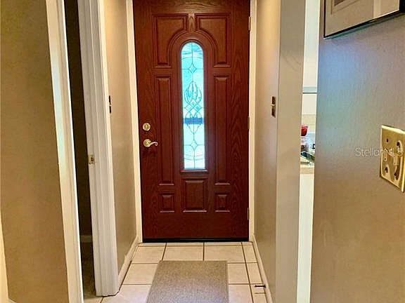 4th image of 3817 NE 17th Street Cir