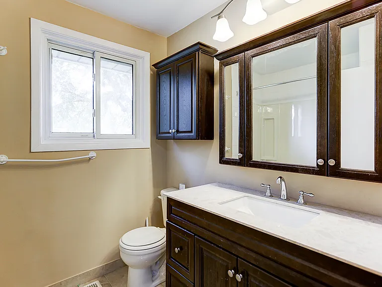 293 Mitchell Ave #MAIN FLOOR — Photo 15