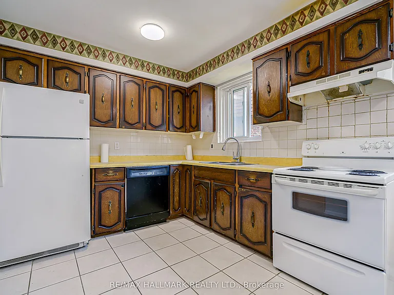 27 Keyworth Trl #UPPER — Photo 7