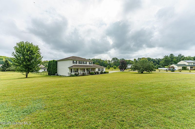 5th image of 2110 Brookview Road