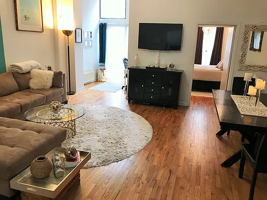 Rented by Joe Gotham LTD | media 23