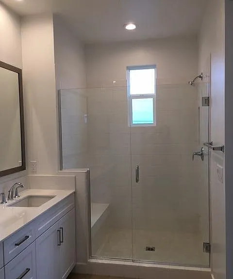 MASTER SHOWER