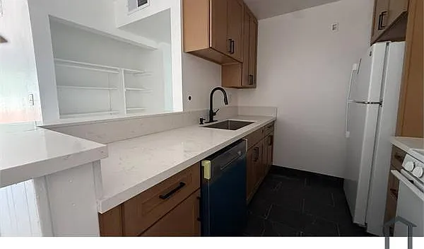 2 bed, $2,900 — Photo 3