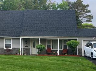 9 Buttonwood Dr, Somerset, NJ 08873