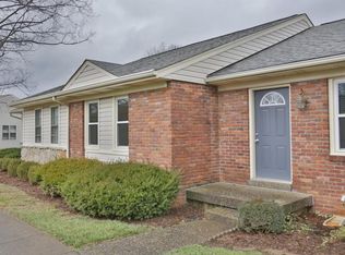 10413 Christina Ct, Louisville, KY 40223