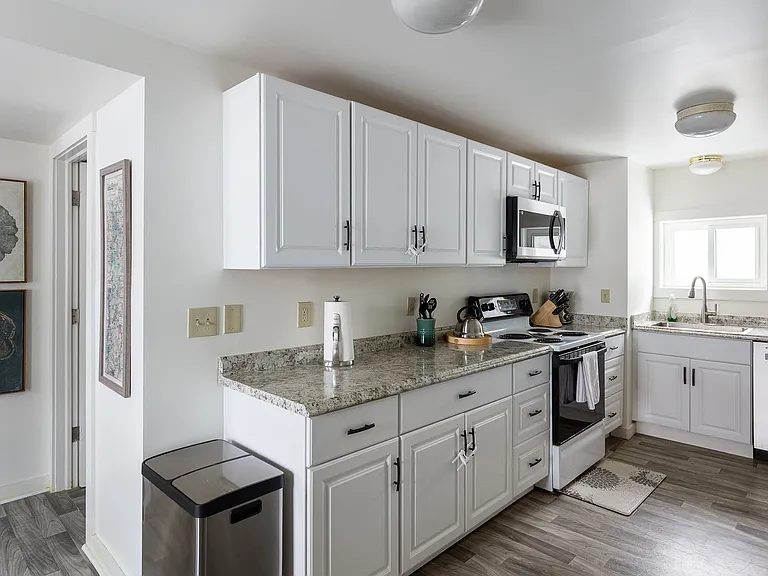 15 Elm St #2 — Photo 10