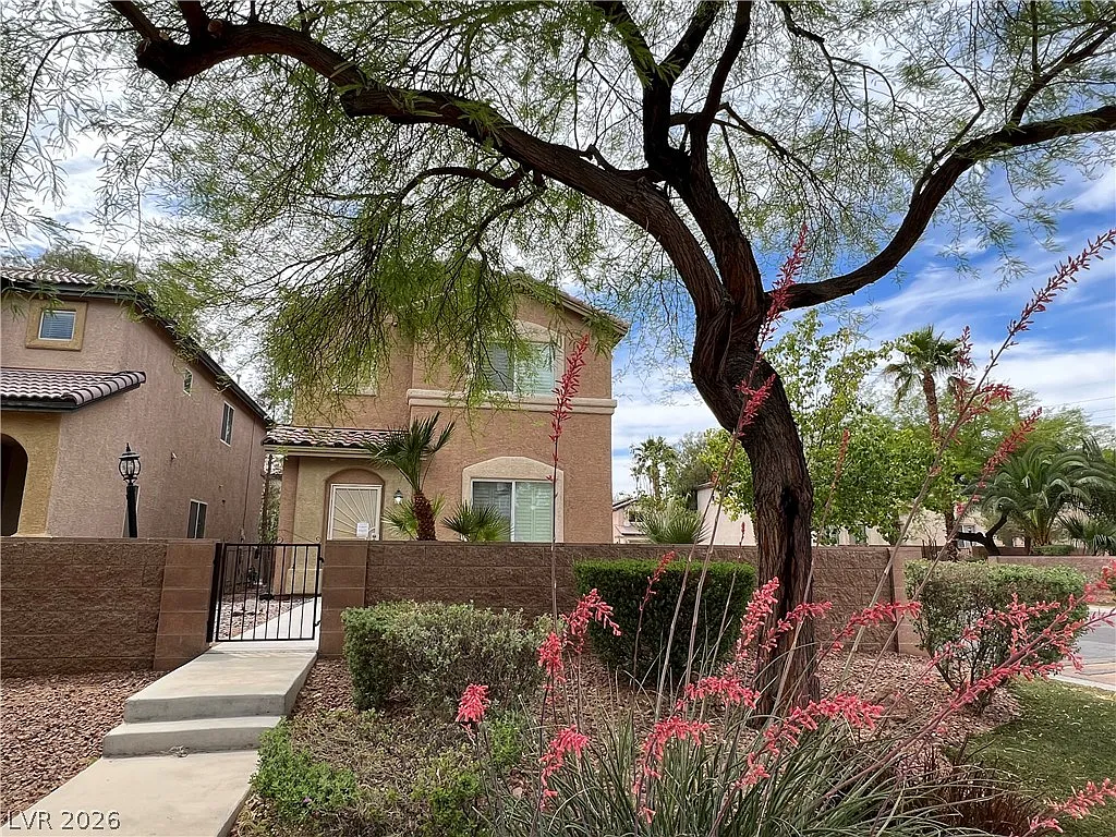 2 bed, 2.5 bath, 1280 sqft, $1,900 — Photo 2