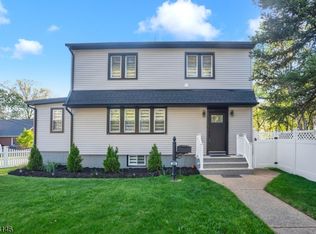 266 Elm Ave, Teaneck Twp., NJ 07666