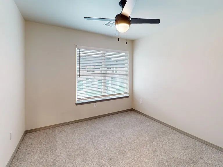 Reserve on 29th Townhomes — Photo 33