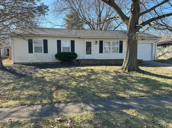 1423 Elizabeth Dr, Lebanon, IN 46052
