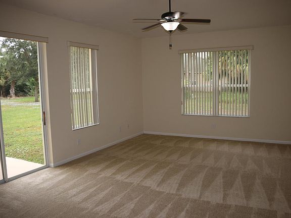 4th image of 1109 SW Babcock Ave