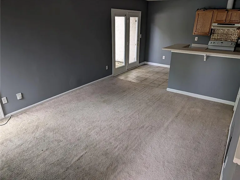 5584 Estates Ct — Photo 10