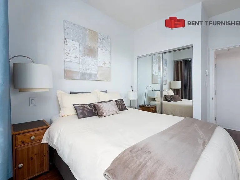 522 W 8th Ave #303 — Photo 8