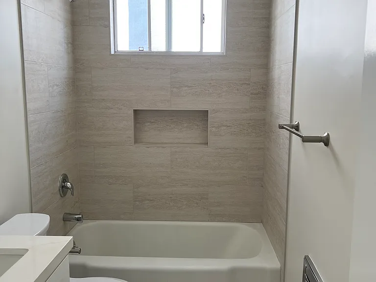 1518 Franklin St #5 — Photo 14
