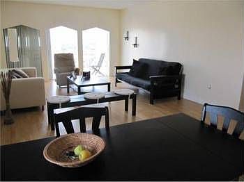 4th image of 500 Bayview Dr APT 1121