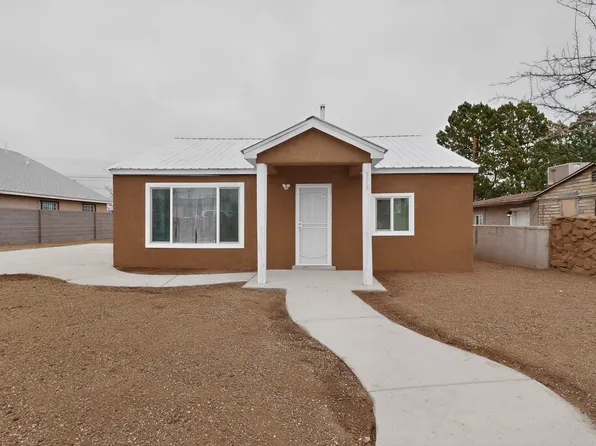 376 58th St NW, Albuquerque, NM 87105