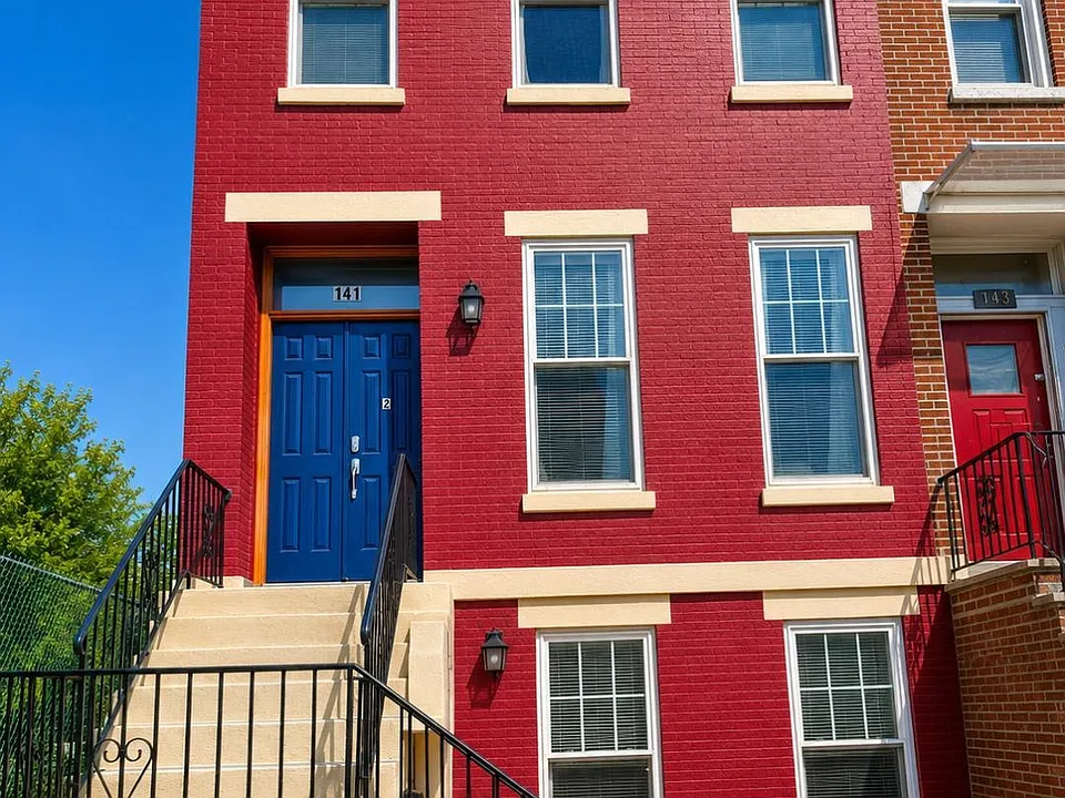141 Halladay St