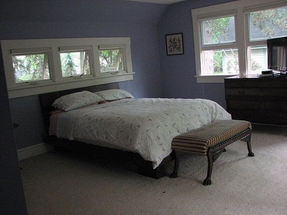 Master Bedroom (2nd Floor)