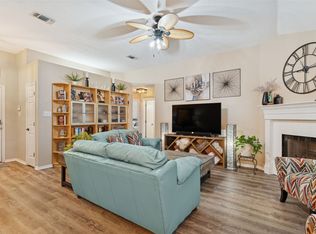 8113 Fox Chase Dr, Fort Worth, TX 76137