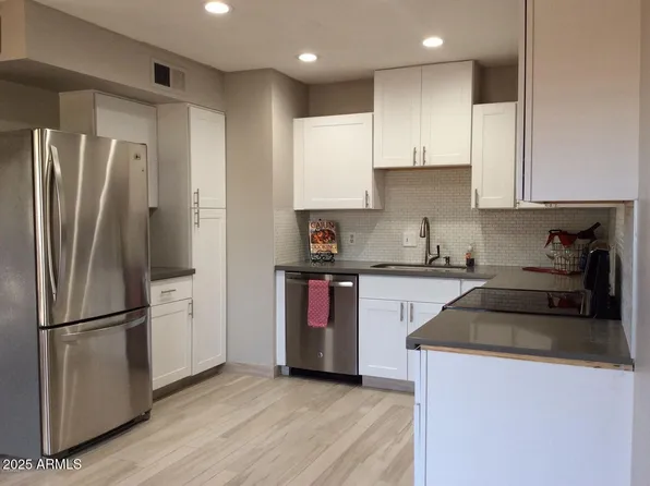 1012 E Highland Avenue, Phoenix, AZ 85014