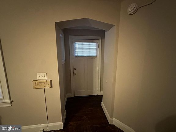 5th image of 70 N Dundalk Ave