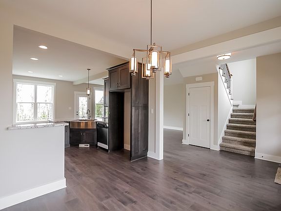 5th image of 1514 Red Rock Ct