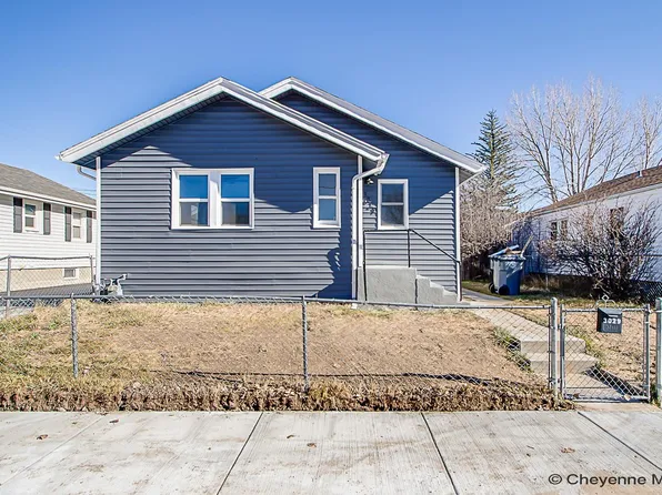 3029 Cribbon Ave, Cheyenne, WY 82001