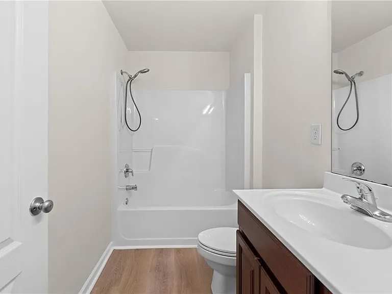 1058 Treymont Ln — Photo 31