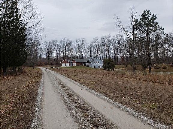 2nd image of 845 Mailpouch Ln