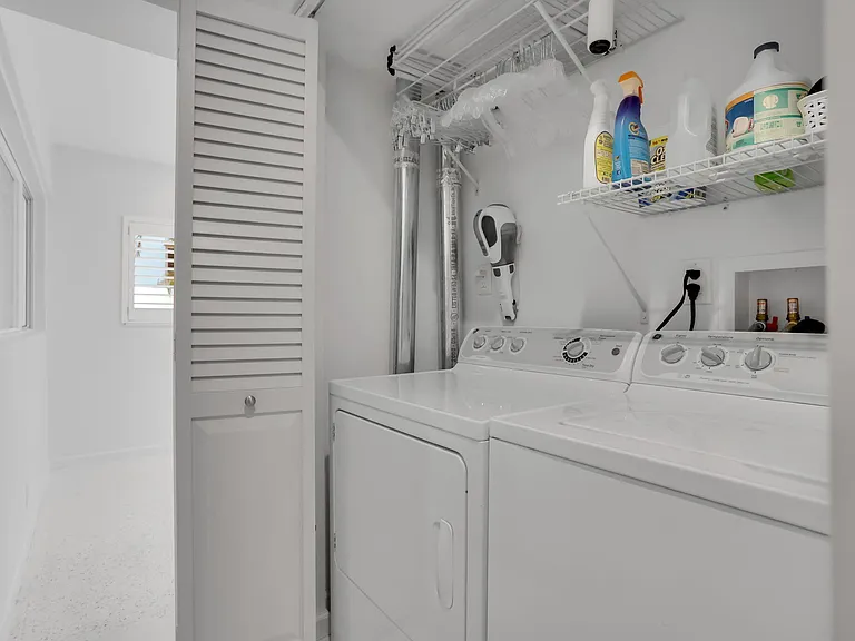 1012 Langer Way — Photo 18