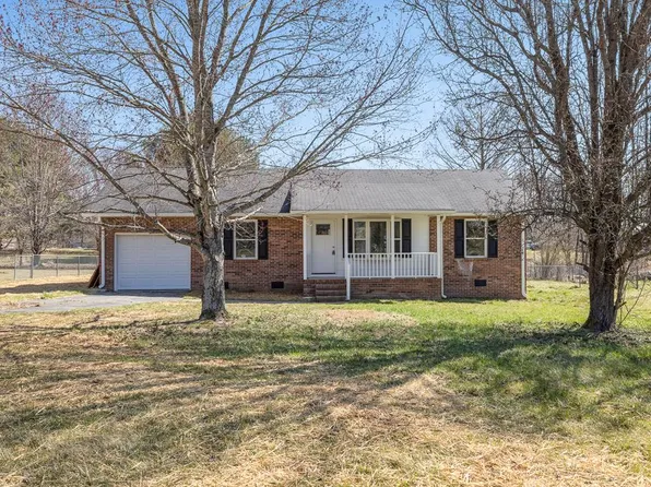 3490 Spence Ln, Cookeville, TN 38501