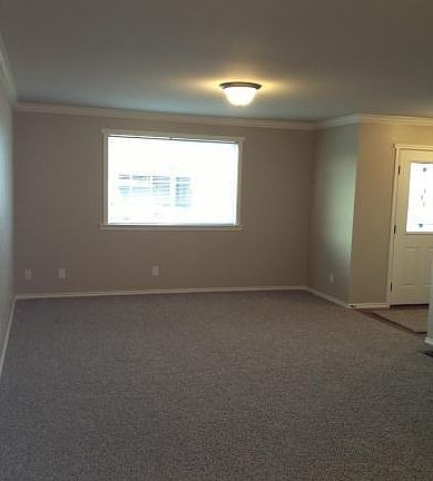 4th image of 1510 Natalie Ln