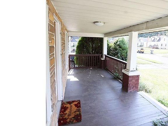3rd image of 138 Clifton Dr