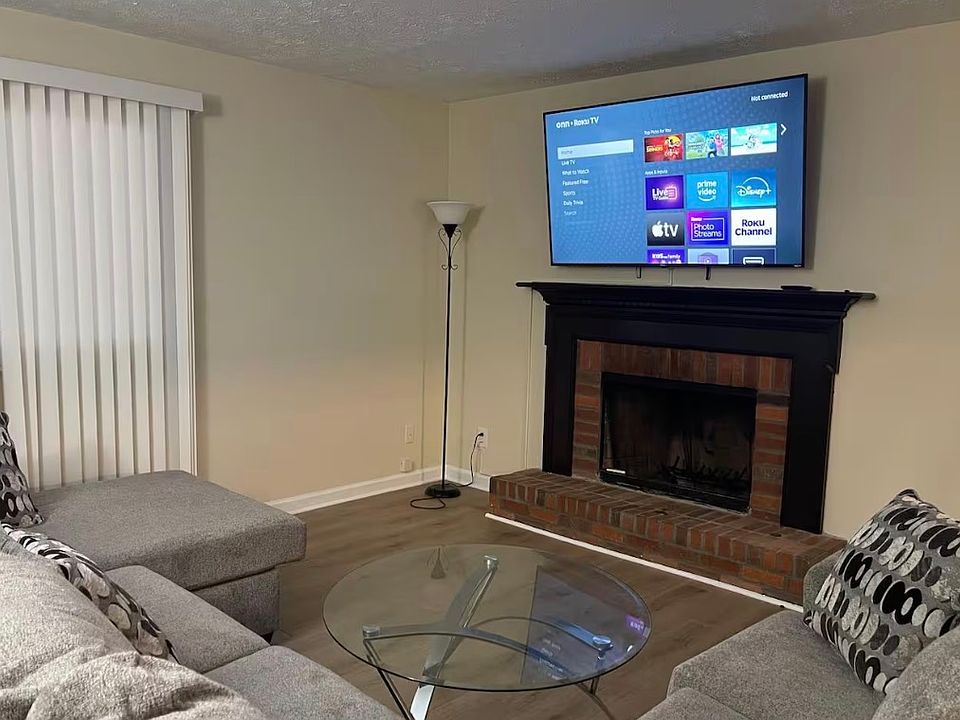 1st image of 6413 Meadow Rue Dr