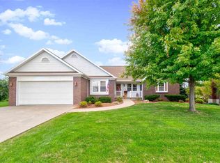 1004 9th St, Kalona, IA 52247