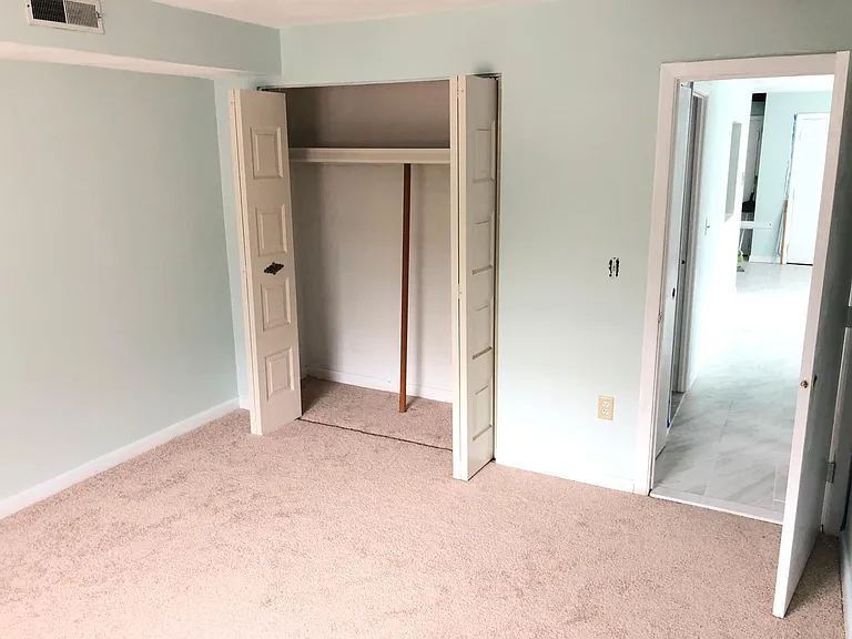 107 Oak Ln #9 — Photo 16