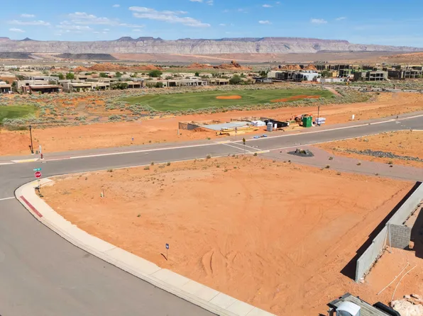 3225 S Cottontail Way, Hurricane, UT 84737