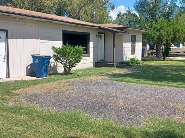 108 Canal St, Los Fresnos, TX 78566