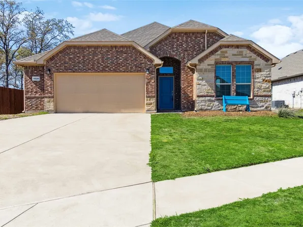 1528 Seabiscuit Dr, Granbury, TX 76049