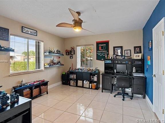 2CC2D558-E87B-455F-BA72-8AFF76859A6C