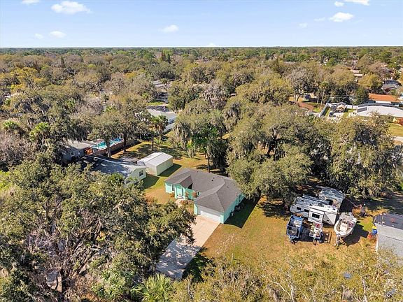 5th image of 3012 Lime Tree Dr