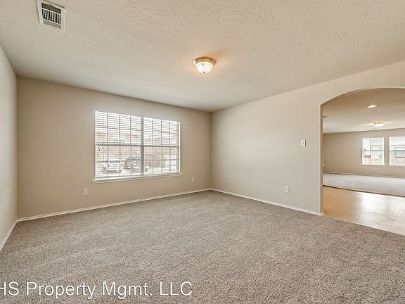 5th image of 10476 Hideaway Trl