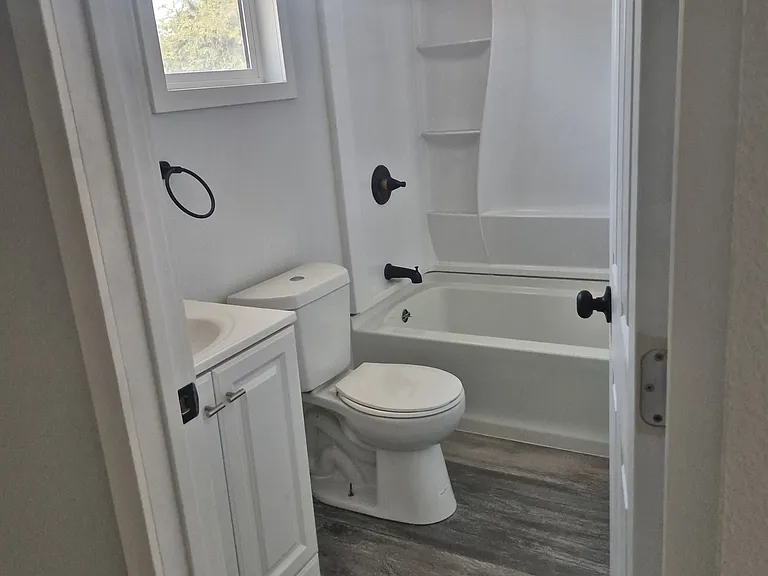 13112 Vultee Ave #B — Photo 10