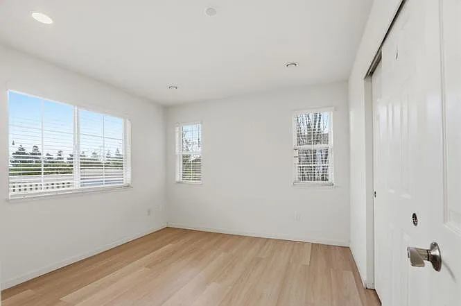 612 Arcadia Ter #301 — Photo 14