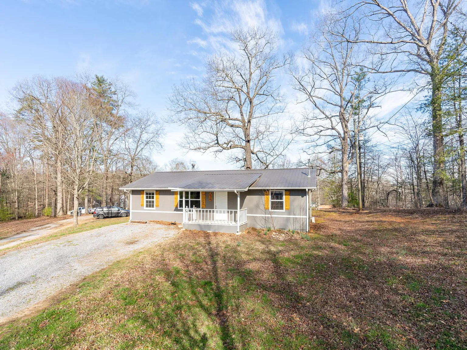 629 Ed Davis Rd — Photo 3