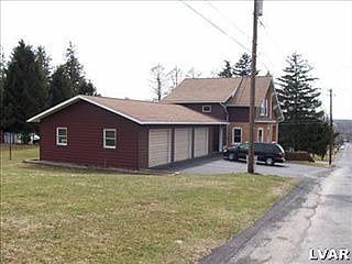 2nd image of 212 N Best Ave