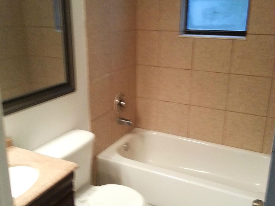 2nd image of 165 Hagerstown St