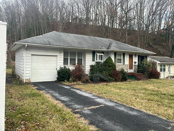 3rd image of 1713 Ferndell Ave